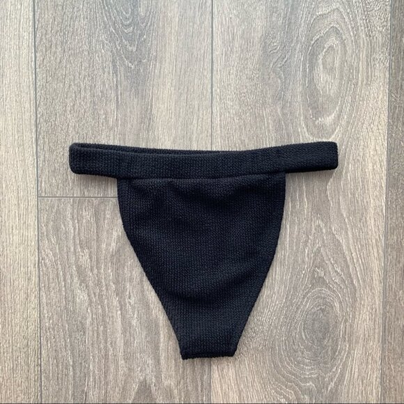 Motel Rocks Women’s Bikini Bottoms Crinkle Ribbed Knit Low rise Black Size XS - Picture 9 of 12